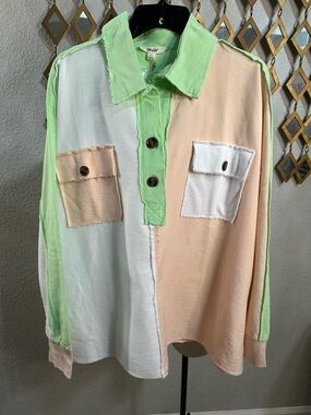 NWT BlueVelvet Oversized Colorblock Collared Button Pullover